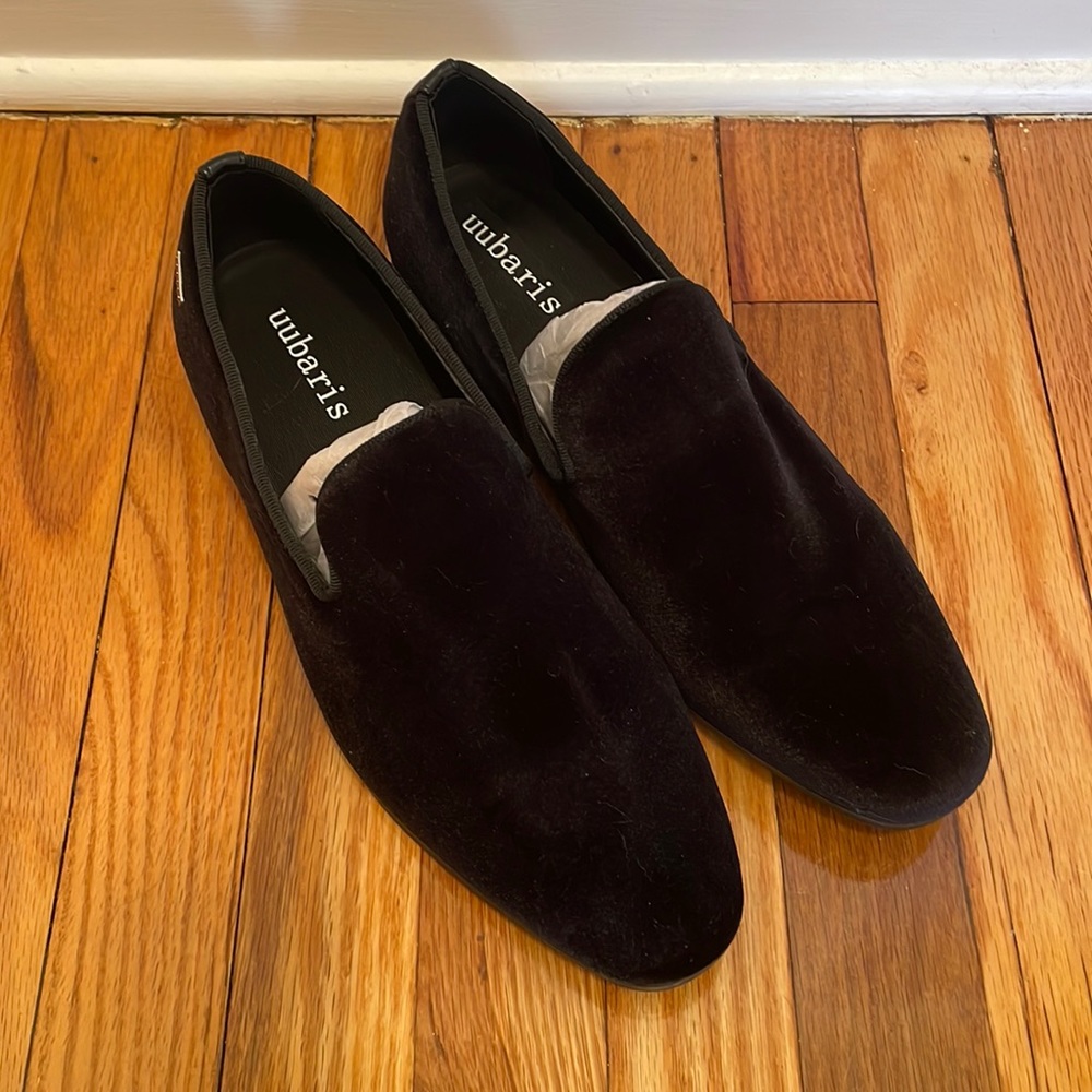Uubaris Black Velvet Lightweight Loafers